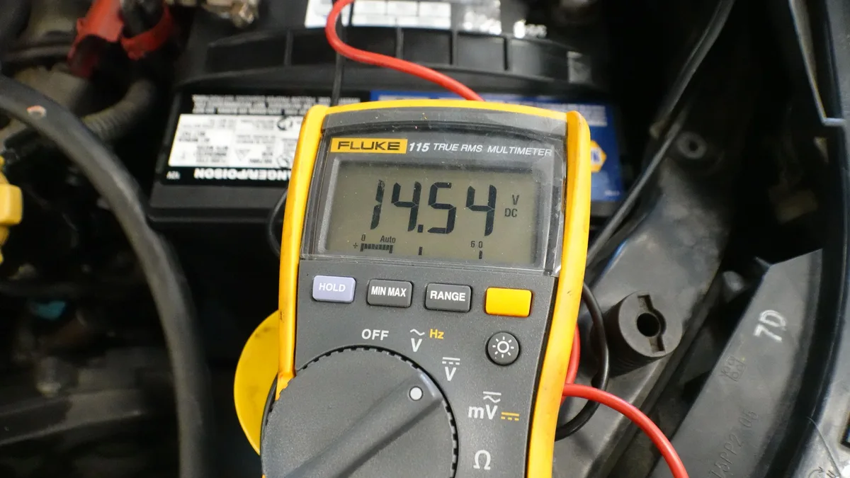 capacitor discharge residual voltage ECU reset