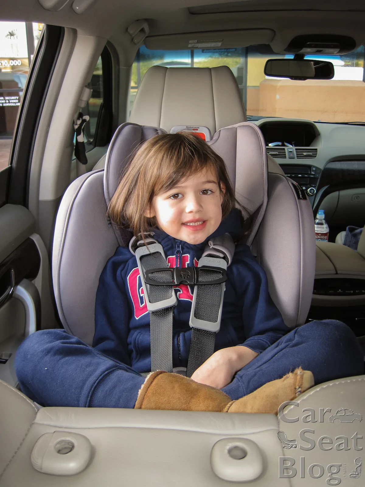 cramped legs rear-facing safety