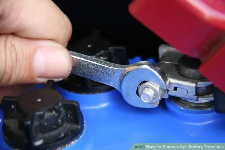 how long to leave battery disconnected to reset car computer